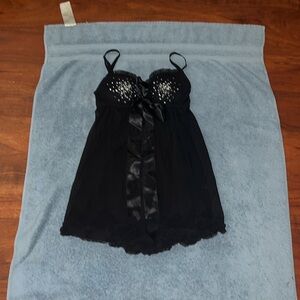 VS 34B babydoll style top.
